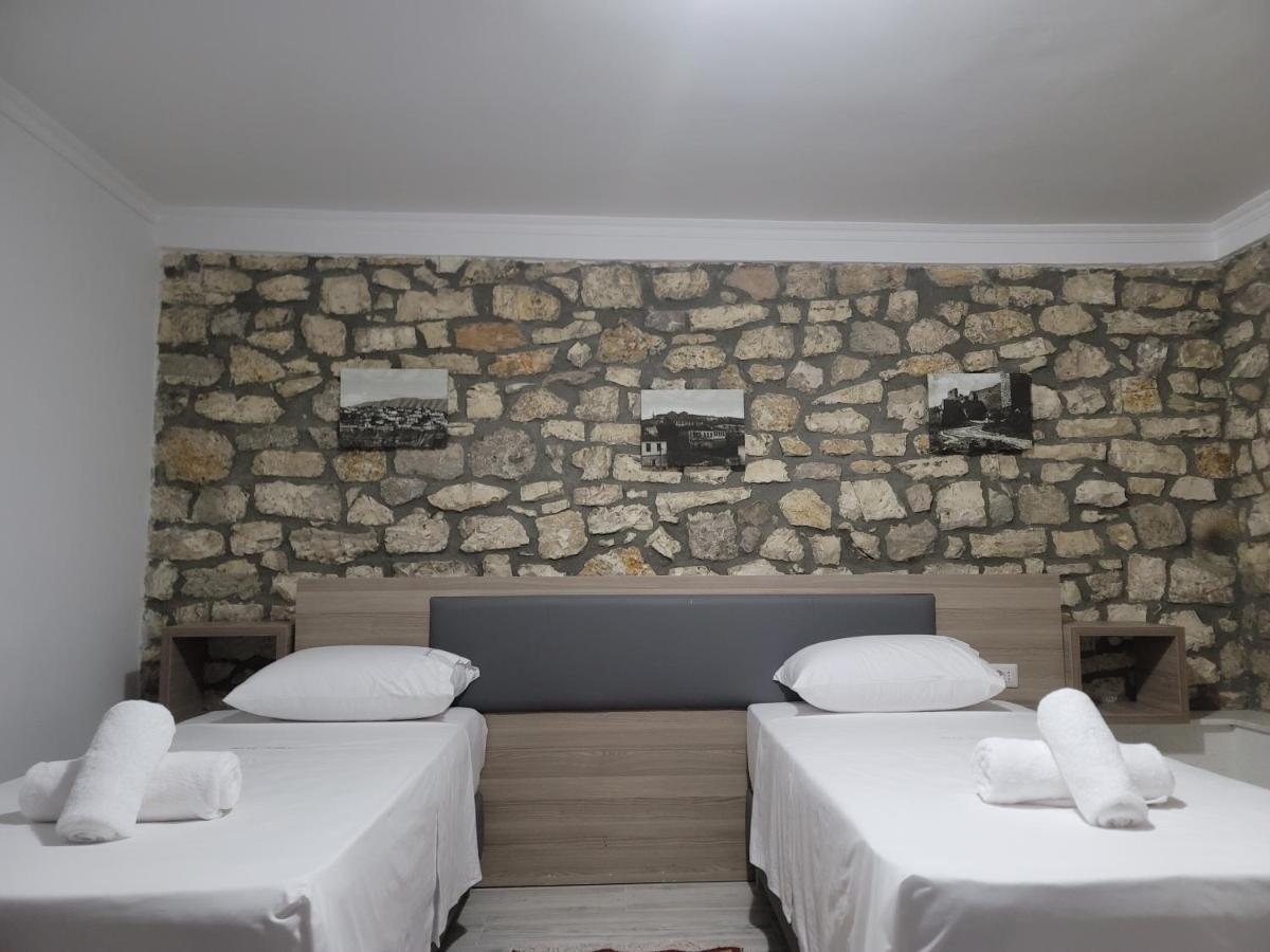 G&K Garden Hotel Μπεράτ Εξωτερικό φωτογραφία